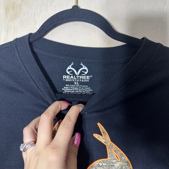 Realtree Men’s Black Long Sleeve Tee Size XL - Picture 5 of 10